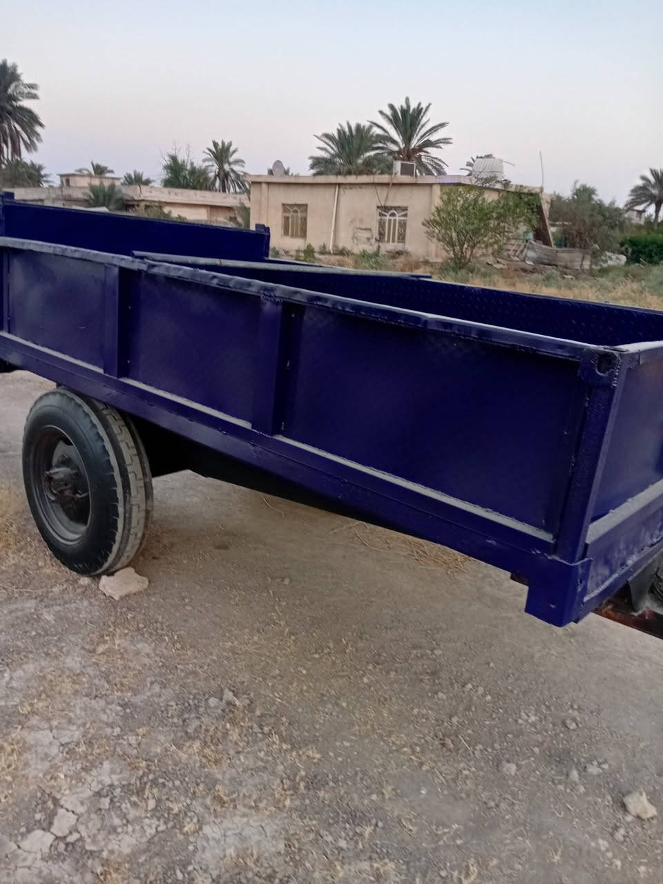 غراض للبيع عنوان بغداد على طريق الدولي السريع***********//***********
