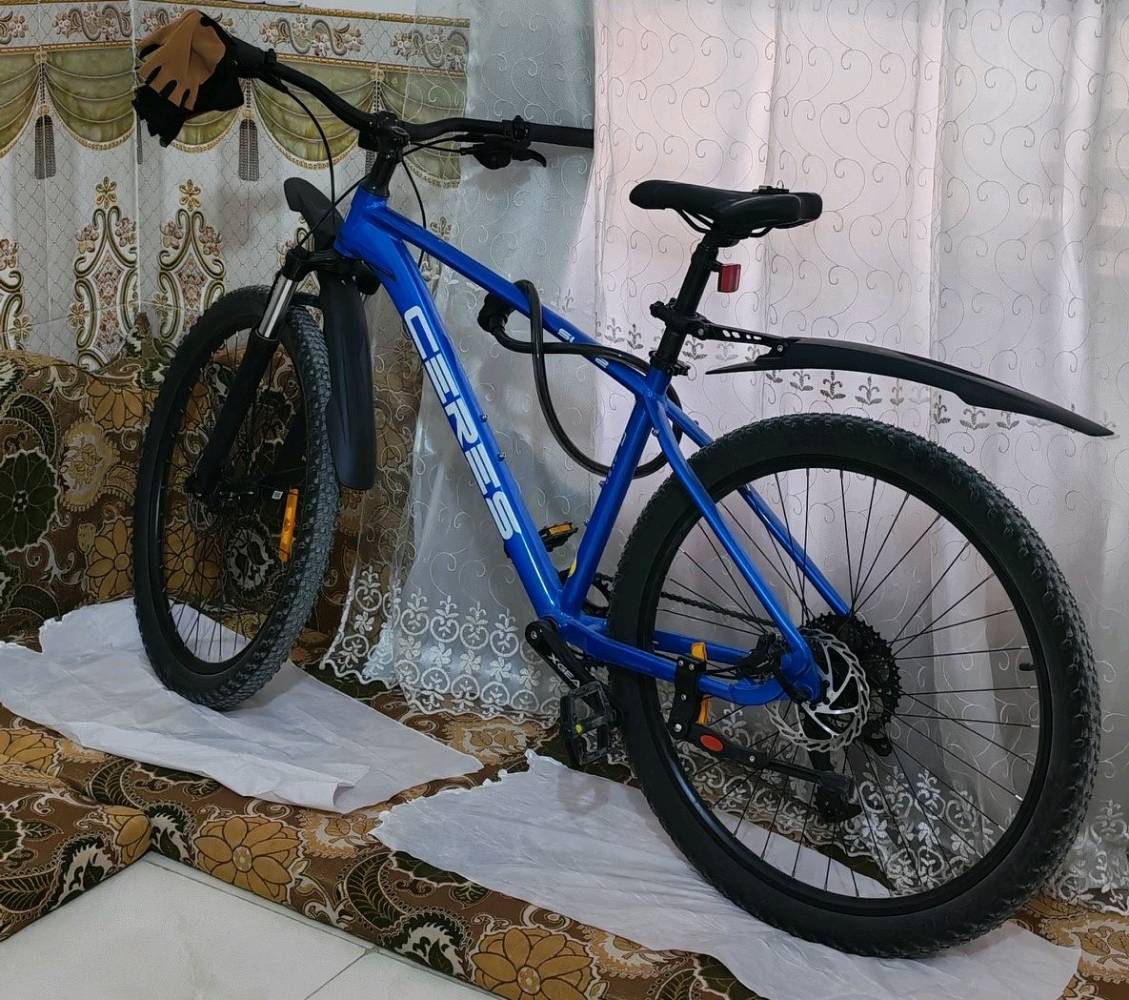 السلام عليكم 
بايسكل ceres ياباني حجم 27.5 جبلي درجة اولى كلش نظيف استخدام 3 أشهر اخذته من تيزاب جديد
مواصفاته بالصورة
والصور ذني اول ما وصل
وهذا فيديو قبل كم يوم صورته
فقط البريك الخلفي بي مشكلة 
مشتريله قفل وجاملغات امامي وخلفي
مكاني كربلاء المقدسة
اريده ب 210 نهايته من الاخير الله يخليكم لا تكسرون بي الجديد مالته يوصل فوق ال 315 هو والغراض وين تحصل بهيج سعر المنيوم وياباني وبالنسبة للاستعمال مو ثقيل يعني مسافات قليله امشي بي وما متعوب ولا مقلوب بي اني ولا بي اي ضربه 
سبب البيع حجمه ما يتناسب وياي 
 هذا رقمي0783069087