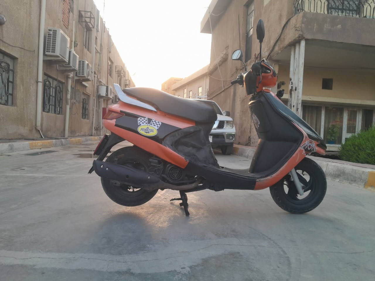 السلام عليكم دراجة فورتي فحل ياباني بلاد نكره سلف وهندر شلعه ومعدل مكينه ناعمه خير من الله لايت عالي ناصي بك لايت اصطب بريك اشاير تخم تاير جديد قفل ستيرن  جكمجه استاند صفحه استاند وصطي السعر ٣٥٠ بيه مجال بصيط العنوان بعقوبه الاتصال ***********
