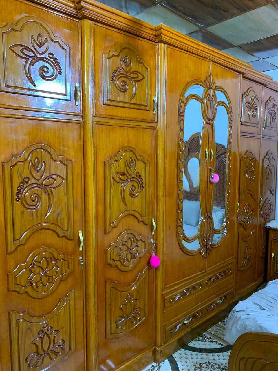 غرفه عراقي تزكام نضيفه لسعر ٩٠٠ وبيه مجال لعنوان زبير ***********
