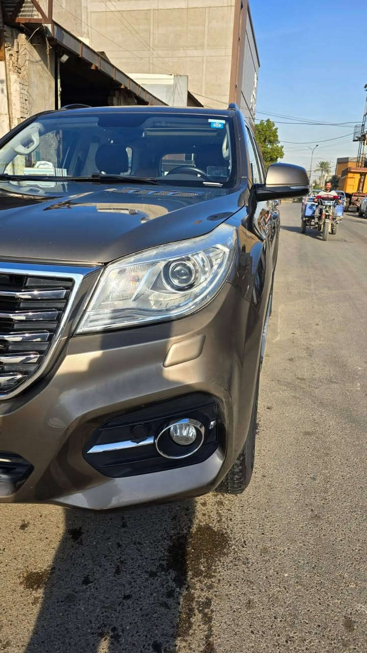هاڤال H9 للبيع او المراوس
فورويل 4WD
موديل2019
رقم بغداد السيارة ماشية 145 الف
مكفولة من كلشي بدون اي ضربة او حادث او صبغ فقط شخوط بسيطة بسبب السيارة بالشارع
تشغيل بصمة
كير محرك حدادية ودواخل كلها ابوضع الشركة 
محرك 2000 توربو 
كير ZF ألماني 8 سرعات
وضعيات سياقة متعددة (اوتو - اقتصادي - رياضي - ثلج - رمال - وحل)
مقاعد جلد وكهربائية للسايق والراكب
مقعد السائق ذاكرة
تدفئة للمقاعد الامامية و الخلفية
7 راكب
بانوراما 
حساسات امامية وخلفية 
بخاخ لايت
اوتو ستوب
سايد بريك بصمه
مري شفط
مصابيح LED
بلوجكترات LED
تحكمات ستيرن ، شفتات ، كروز سرعة
 تدفئة بالستيرن
3قطع تبريد
إغلاق الأبواب والجامات وفتحة البانوراما عن بعد
نظام تغيير حجم الصوت مع سرعة السيارة
السعر 145 و بيه مجال
***********
***********
مكانها بغداد السيدية
