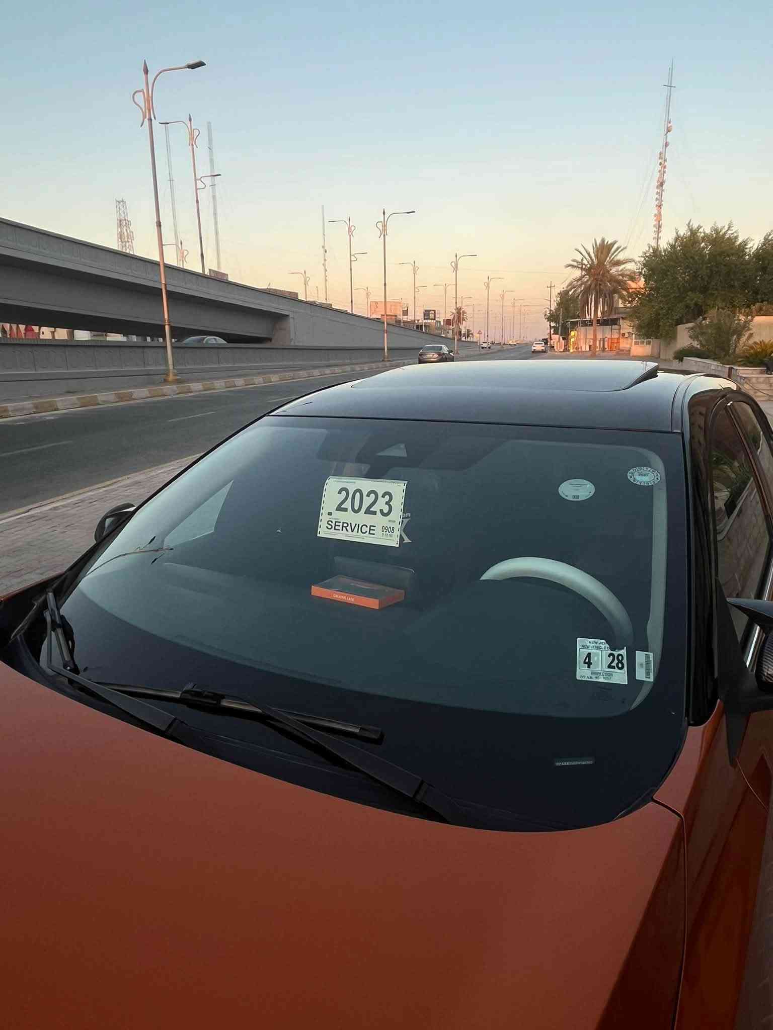 السلام عليكم 🤍⚜️
نيسان سنترا موديل 2023  SR اعلى فئه 
🌀اللوان مميز تو كلر / حادث جدا بسيط
رقم  الشاصي  ( 3N1AB8DV6PY246797 )
صور الحادث 👇👇 ب منشور 
⭕️ ملاحظةالسيارة : عليها غرامة 300 $ تنزل من السعر  
 
 🚘المواصفات📸

١-فول مواصفات 1/1

٢-فتحة سقف

٣-بصمة ابواب 

٤-بصمة تشغيل

٥-تشغيل عن بعد 

٦- كامرات 5

٧-رادار امامي (تحديد مسار)

٨-رادار جانبي (نقاط عمياء)

٩-رادار خلفي(التحذير من الاصطدام

١٠-حساسات امامي

١١-حساسات خلفي 

١٢-نظام(Eco)

١٣-نظام(Normal)

١٤-نظام(sport)

١٥-تحكمات  استيرن

١٦-استيرن هيتر

١٧-كشنات كهربائي

١٨-كشنات هيتر 

١٩-كشنات جلد 

٢٠-لايتات (Led)زينون

٢١-بكلايتات(Led) 

٢٢-ويل كروم رياضي 

⚜️⚜️وبعد هواية موصفات💤

السعر 131$
   ✳️ 
تفاوض عند المعاينة (مجال للشراي)
***********  📞 واتساب 
المكان تكريت  📍
