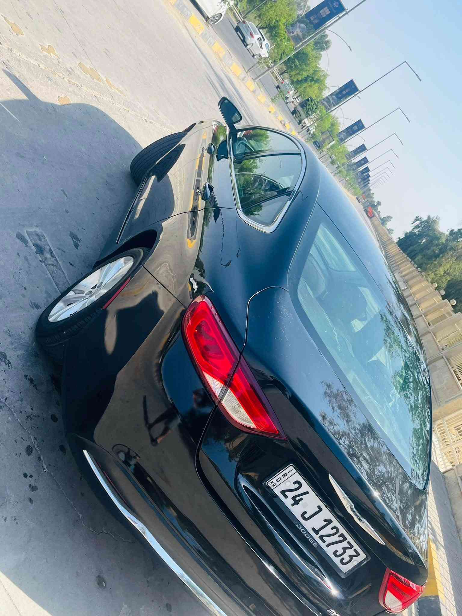 سلام عليكم
‼️للبيع كرايسلر c200 موديل 2016 ‼️

محرك 2400 دوش دبون توربو 4 سلندر  
كير ماوس 8 نمر 
سياره نظيفة 
صدر امامي جديد 
كير ومحرك شرط 
تبريد ثلج ❄️ 
سياره ماشية 96 الف ميل 
الضرر جامغ امامي جهة اليسار صبغ وبوند بدون دواخل ولا شواصي 
ارباك طاك ومرجع سستم 

رقم دهوك شرط التحويل والغرمات سنوية جديده 
ينرادلها فقط هزه 

السعر 85$ ورقه وبيها مجال
مكان السياره موصل حي الكفائات الثانيه  

للاستفسار الاتصال على الرقم او واتس اب 
***********
