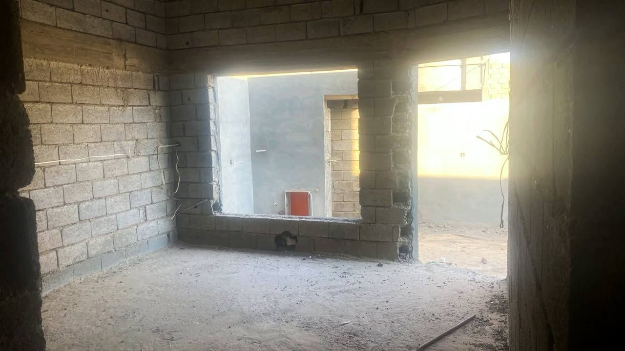 هيكل مساحته 150 متر زراعي مرقم بلدية
خلف مدرسة #الاماني مقابل الحديقة
طابق الأرضي بيها استقبال + صالة + نوم + مطبخ + صحيات
طابق الثاني بيها غرفة نوم واحد
نسبة الإنجاز بيها واصل حدود 75٪
بسعر مناسب
للاستفسار
 ***********

