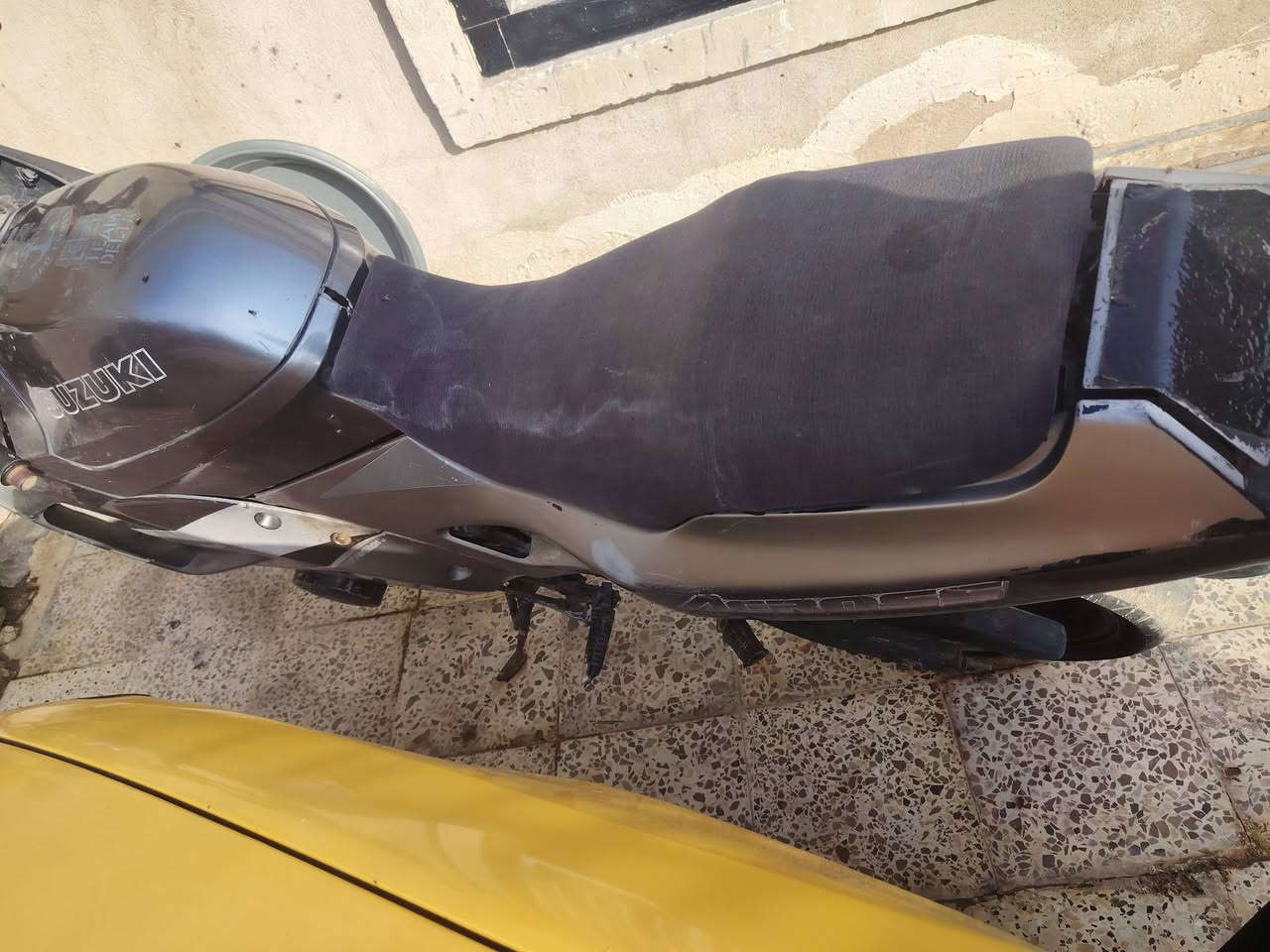 سلام عليكم دراجه للبيع بطحه ساسوكي ام جنطه عطلها تشتغل وتطفي سعر 350وبيها مجال  تجي تجيك وتاخذها من تطلع منيمي معليه بعد خلاص  لاتصال علا رقم ***********
