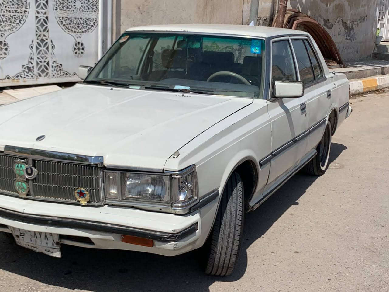 السلام عليكم
كراون سوبر 1982
السياره جاهزه من الطول للطول
جام كهرباء كله شغال 
تخم تاير جديد 
محرك نضيف
حدادية جديده 
مابيها صبغ فقط تعميرات بسيطه من الربل الاسود لجوه
رقم بغداد

مكاني ناصريه مركز 
للتواصل ***********
ابوعلي الغزي
