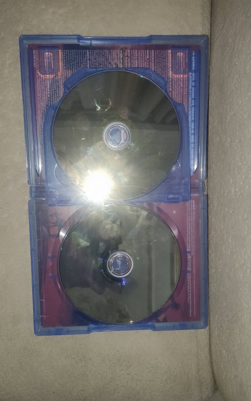 السلام عليكم
قرص PS4
ريد ديد ردبشن2
النظافه امامك بالصور 
العنوان بابل ورديه خارج
تفحص بجهازك او جهازي امامك 
السعر 20الف 
واتساب ***********
