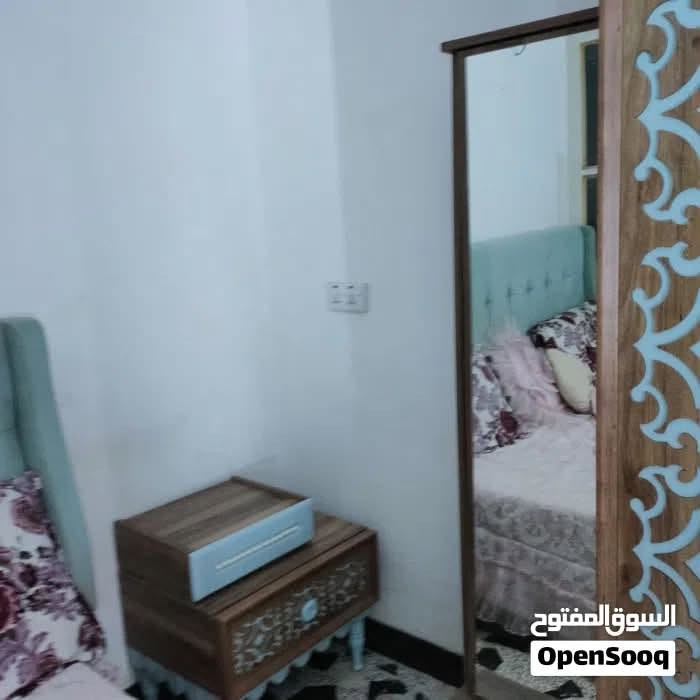 غرفة نوم تركية 7 قطع للبيع السعر مناسب جدا
مكاني بغداد البنوك
***********

نص مكتوب في الصور:
- السوق المفتوح OpenSooq
- السوق المفتوح
- OpenSooq