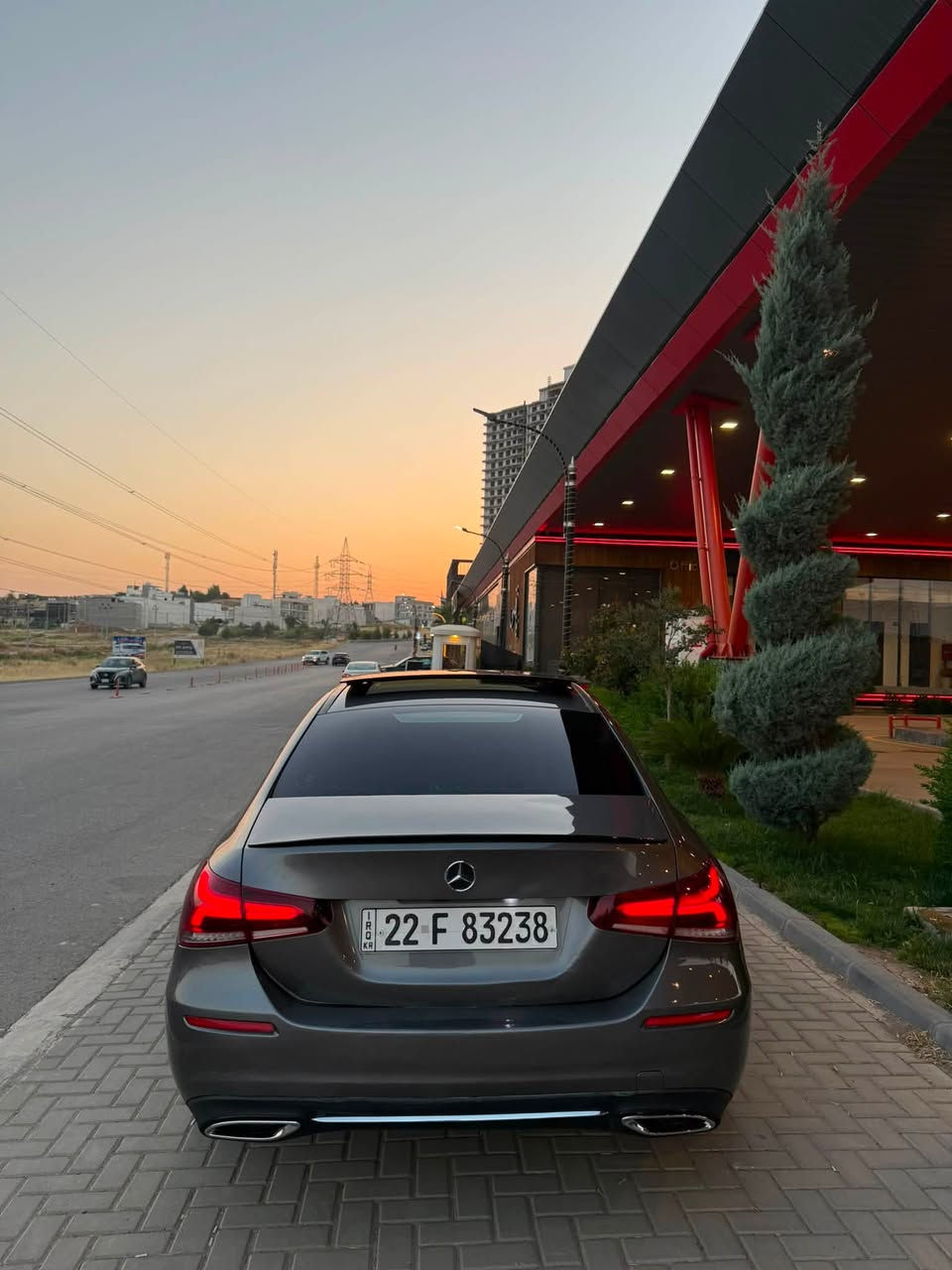 ‏Mercedes Class A220  2021
محريك ٤ سليندر توربو بنزين، رقم واحد فول اوبشن،بانوراما، داخل ليد ٦٤ ألوان، كشن جلد و هيتر، شاشة ديجيتال،لايتات زينون و عدسة، اتو هولد، بيها ٦ قطعة صبغ بسبب شخط، بشرط ما بها داخل. رقم و سنوية جديد بشرط تحويل.كير و مكينة على وزّع شريكة بشرط ما مفتوح.
سعرها فقد $١٦٨
رقم هاتف: ***********
