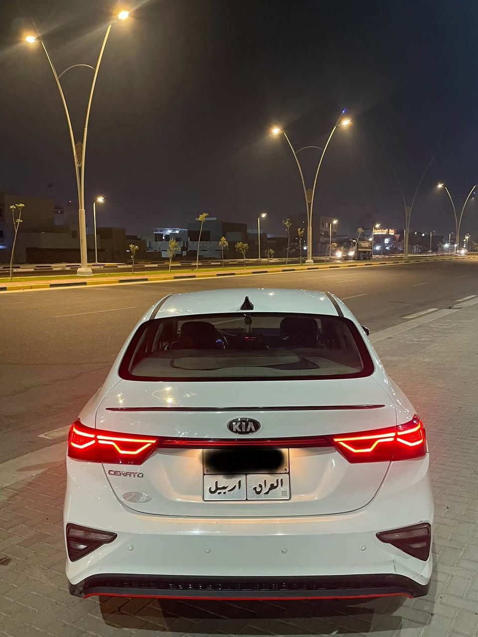 سلام عليكم سيراتو 2019 كفالة عامة  بيها بارد بسيط سيارة نضيفة وجاهزة من كلشي كير مكينة حدادية نضيف تبريد ثلج تخم تاير جديد دهن الأصلي  رقم أربيل سنوية منتهية السعر 138 وبيها مجال للطيبين الأستفسار اكثر الاتصال ***********
