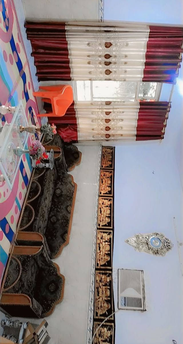 السلام عليكم بيت للبيع مساحه 267 موقع طويريج مقابل شارع الحمداني سعر والتفاصيل اتصل ع رقم وبالخدمه ***********
