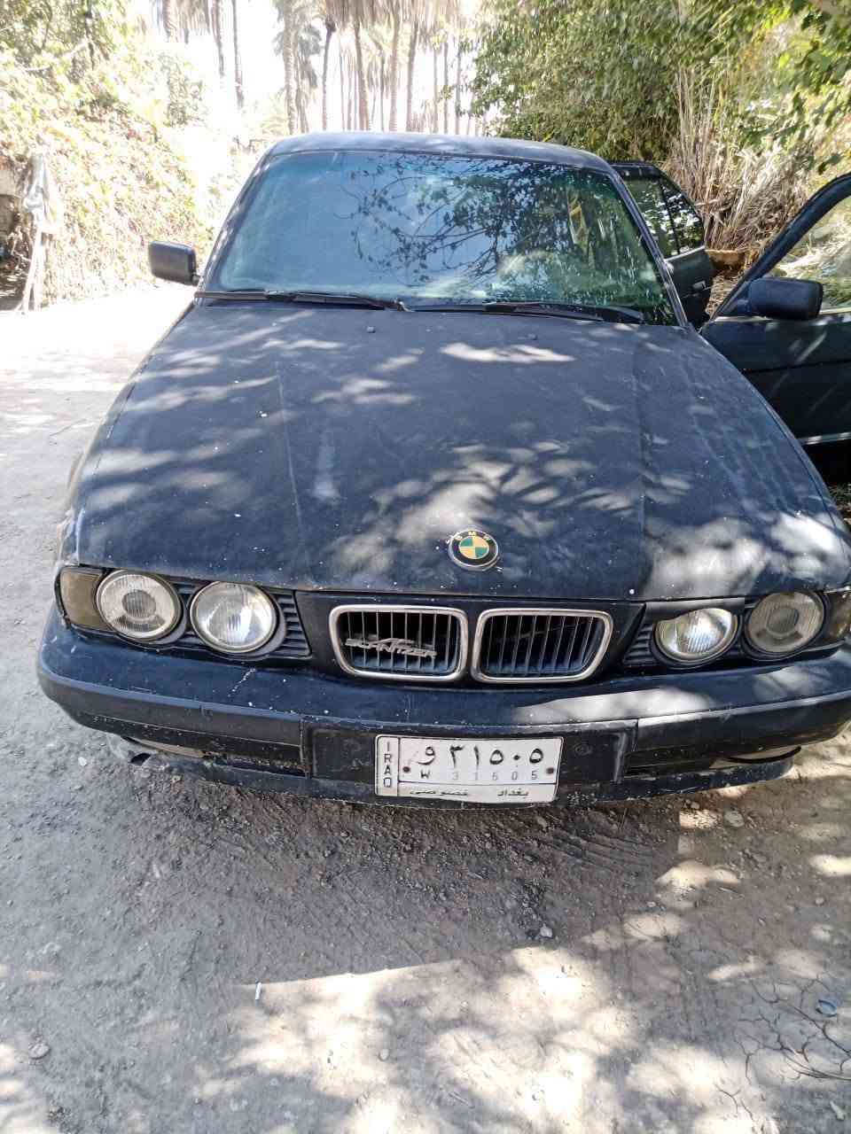 BMW رقم بغداد 525 سياره كير مكينه لاتنقيص ولا تبخير رقم بغداد بسمي مكاني حله  موديل 92. سعره 25 وبيه مجال اتصل ***********
