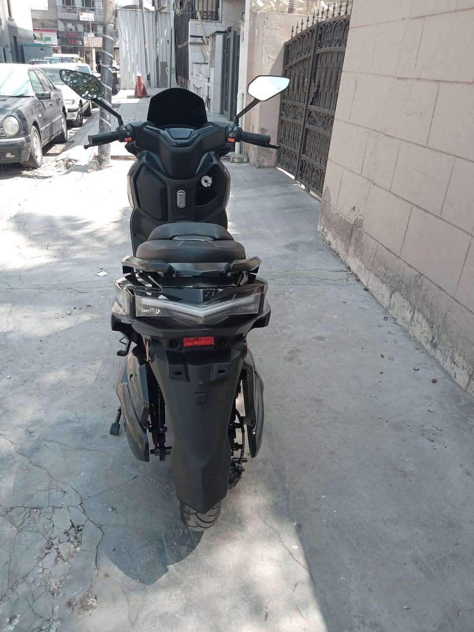 دراجه شحن T.MAX للبيع .. شعار الاسد …ملف 3000 بطاريه ليثيوم 35 امبير ….عدد التحويلات 1.2.3.R ….دراجة موديل 2026 جديدة بالنايلون ماشيه قليل جدا …
دراجه شحن T.MAX للبيع .. شعار الاسد …ملف 3000 بطاريه ليثيوم 35 امبير ….عدد التحويلات 1.2.3.R ….دراجة موديل 2026 جديدة بالنايلون ماشيه قليل جدا …
سويجين +كارتين + بصمتين 
السعر ارسل رسالة أو اتصل على الواتس اب او على رقم الهاتف 
مكاني  بغداد - القاهرة -قرب جامعة الامام الصادق 
رقم الهاتف ***********
