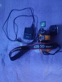كاميرا 5D مارك تو • عدسة 35 ثابتة • كربلاء