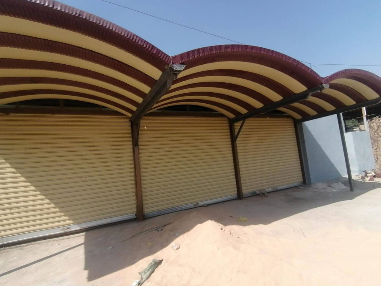بعض من أعمال ورشة الدرع للمقاولات العامة في تنفيذ وتصميم الأبواب والنوافذ

للاستفسار أو الطلب، راسلونا عبر الصفحة أو الرقم

***********
***********

#ورشة_الدرع #حدادة #أبواب_حديد #نوافذ #مقاولات #العراق
