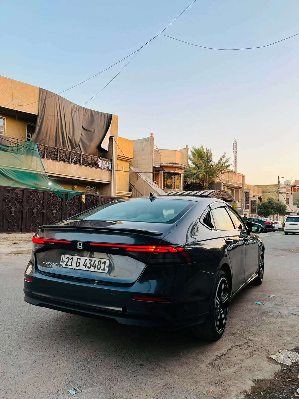 السلام و عليكم 
السياره هوندا اكورد موديل 2024 
بدون هايبرد فقط بانزين 
السياره فول ١/١
سلايت
دخول ذكي 
تشغيل عن بعد 
شاشة ابل كار بلي واندرويد اوتو
نقطة عمياء 
اوتو هولد
السيارة نظيفة وبالخير على الي ياخذها 
ماشيه ٤٢ الف كيلو متر 
الرقم
 ***********
السعر 160
