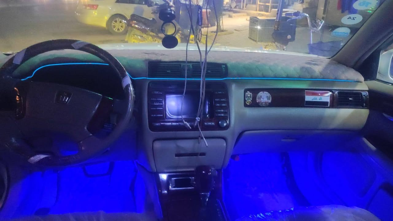 ملكه جنون • مديل ٢٠٠٣ • نجف