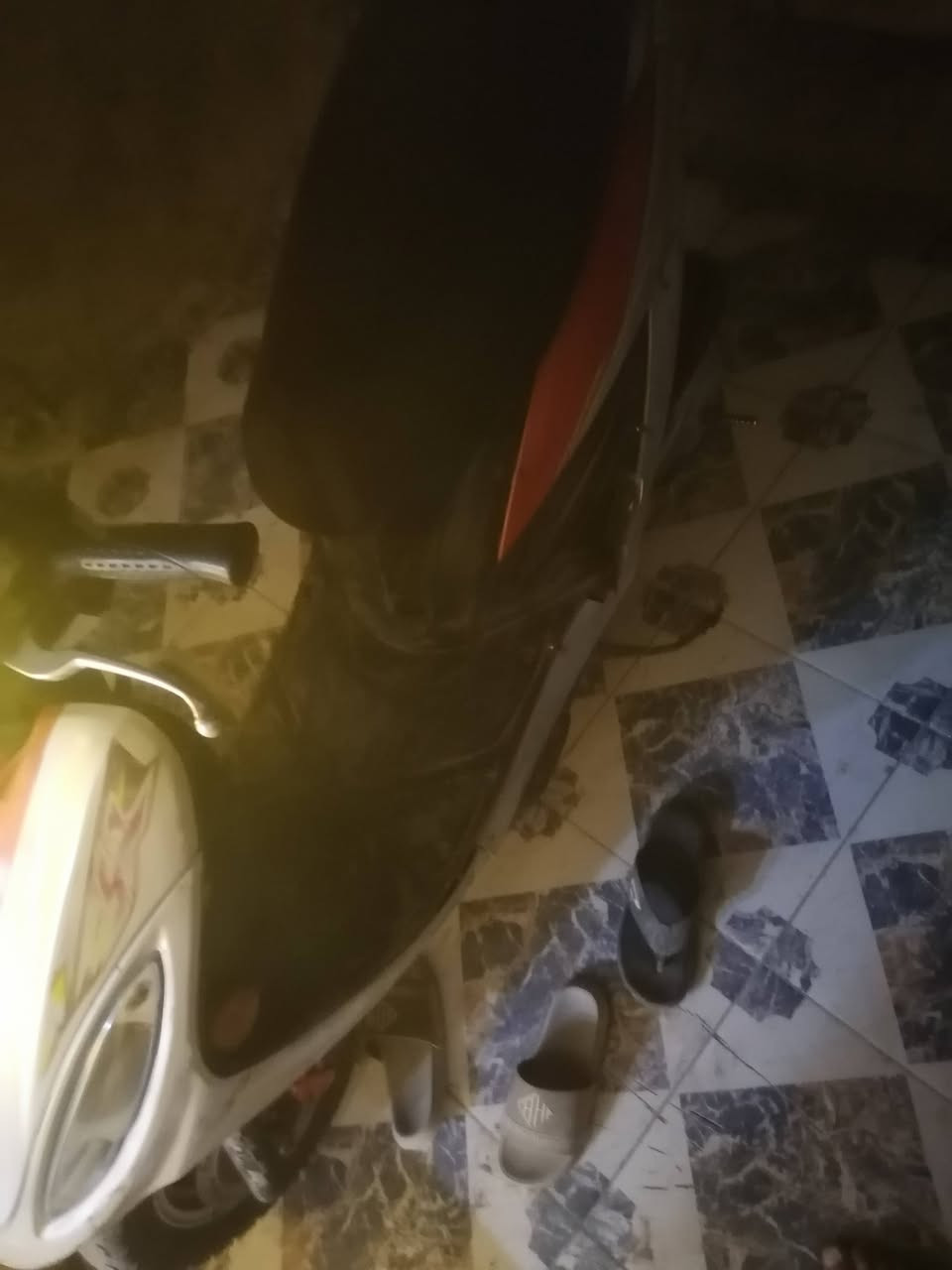 سلام عليكم كامكو جي فور شغاله نكره سلف كهرباهيات كلها شغاله محرك مامفتوح شلعه ومعدل تشك لكاع بريك وره كدام شغالات دراجه نضيفه سعره ٤٧٥ عنواني كوفه رقمي بي واساب *********** بيع مستعجل
