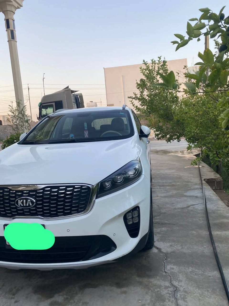 سورنتو 2018 خليجي
رقم بغداد
7 راكب 
محرك بلادي ما مفتوح 
بيها فقط بارد بالباب الخلفي 
السعر 220$و بيها مجال شويه

‭***********‬
