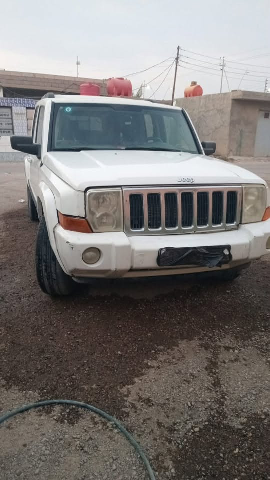 جيب كوماندار 2008 رقم بغداد
محرك 3700 سته سلندر 

محرك بي تبخير كير حداديه تبريد خير من الله 

مكان السياره البصره شط العرب

سعرها 85 وبيها مجال قليل 

مكلف بالنشر هاذا رقم صاحب السياره

***********
