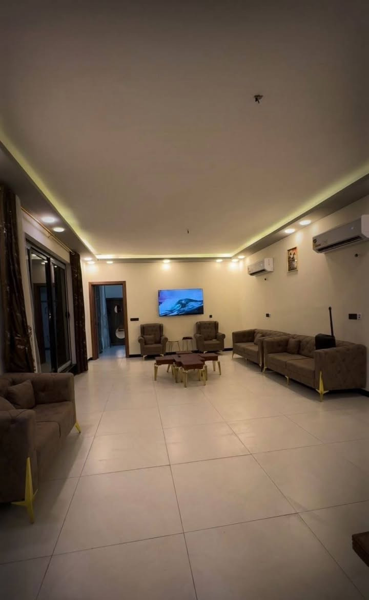 🌴 مَـزرعه ارض الجود
متوفر حجز هذا الاسبوع

⭕️ موثقه بتطبيق اجرلي
🏡 مواصفات المزرعة:
🛏️ غرفتين نوم كبيرة
🔊 متوفر سستم صوت 
🛋️ صالة واسعة 
🍽️ مطبخ متكامل
🚿 حمامات
🌳 حديقة كبيرة وجلسات خارجية
🏊 مسبح للكبار والأطفال
🎠 ألعاب ومساحات ترفيهية 
🔥 باربكيو كامل مع جميع المستلزمات
🎱متوفر بليارد او منضده او فيشه
🛜متوفر انترنيت مجاني داخل المزرعه
📍عنوان المزرعه ، بغداد | البوعيثه
  أجواء نظيفة، خصوصية تامة، وأسعار مناسبة . 
للحجز والاستفسار التواصل على الرقم : ***********
