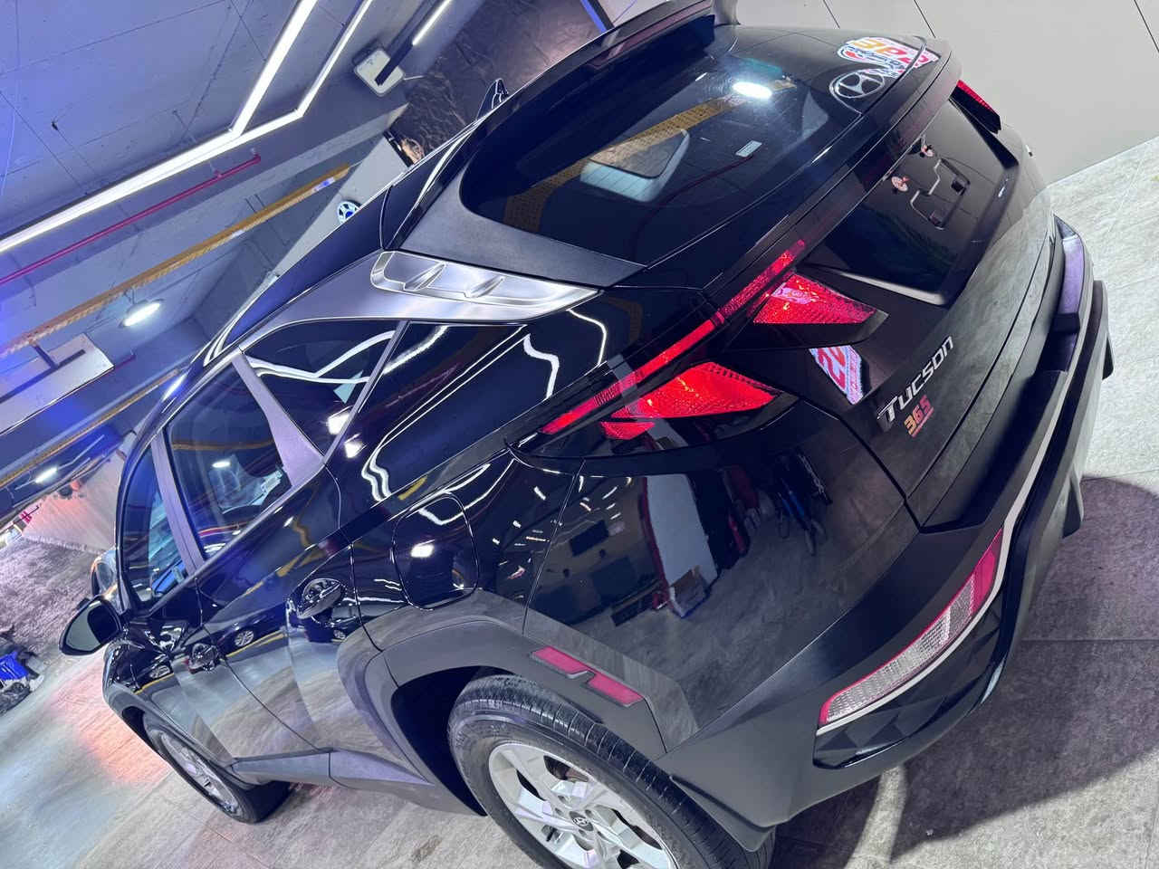 Hyundai tucson 
هيونداي توكسون 2024
اللون اسود ملكي
بدون دواخل 
ربع شبر بيها تكحيل راس جاملخات القدام
جاهزة 100/100
تترقم شمالي 
ايرباك الستيرنگ مسستم
اربيل / شركة الوتين
موبايل ***********
موبايل ***********
السعر 163$مجال بسيط 
واتساب اجاوب او اتصال مباشر أربيل, العراق
