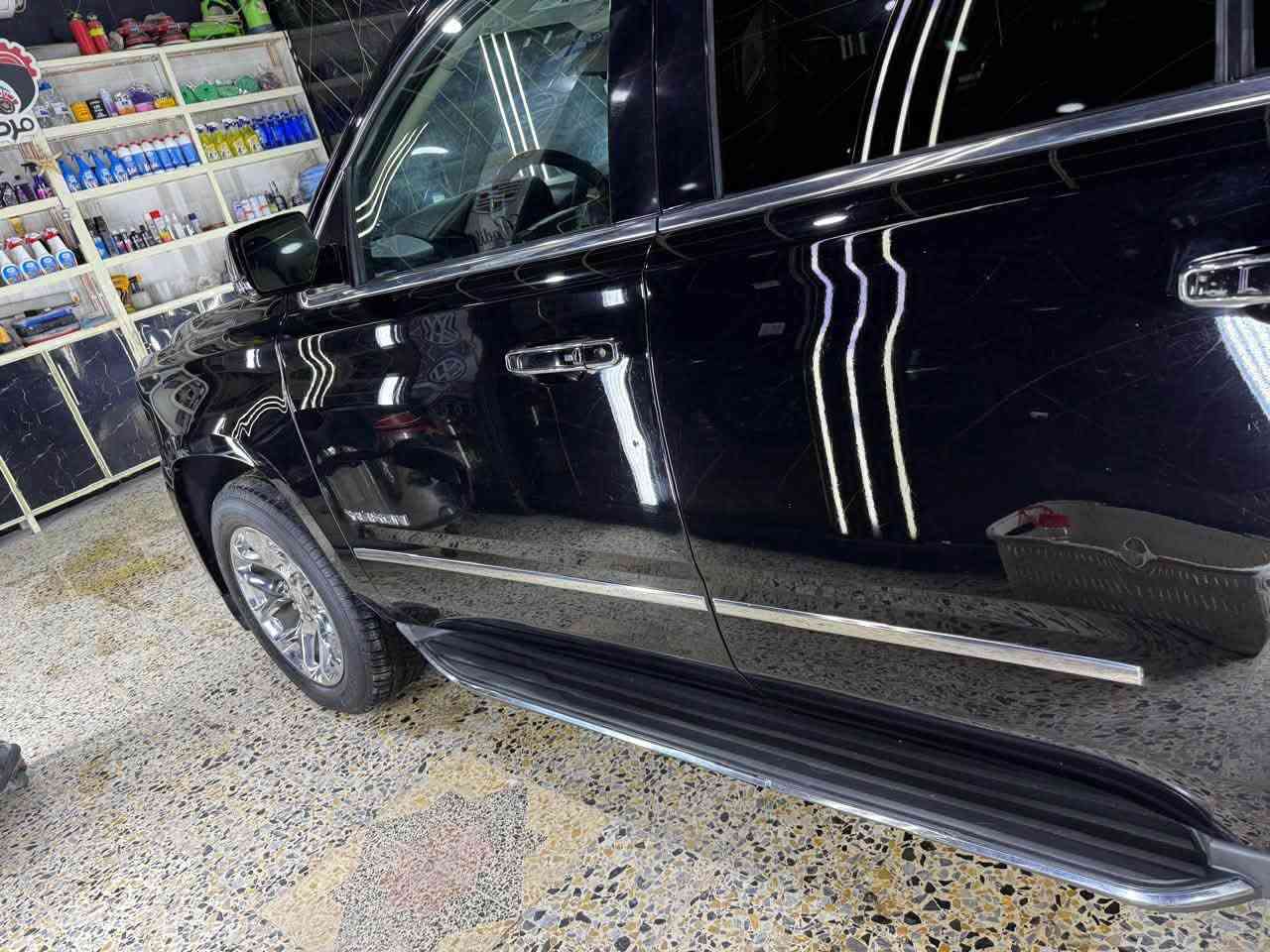 يوكن فول مواصفات والسونار موجود من ضمن الصور
بيهه شاصي مبدل بأمريكى رقم بغداد مشروع وطني 
موديل 19 مكاني بصره السعر 250مراوس بجكساره تاهو يوكن حديث طبيعي وانطي فرق
***********
