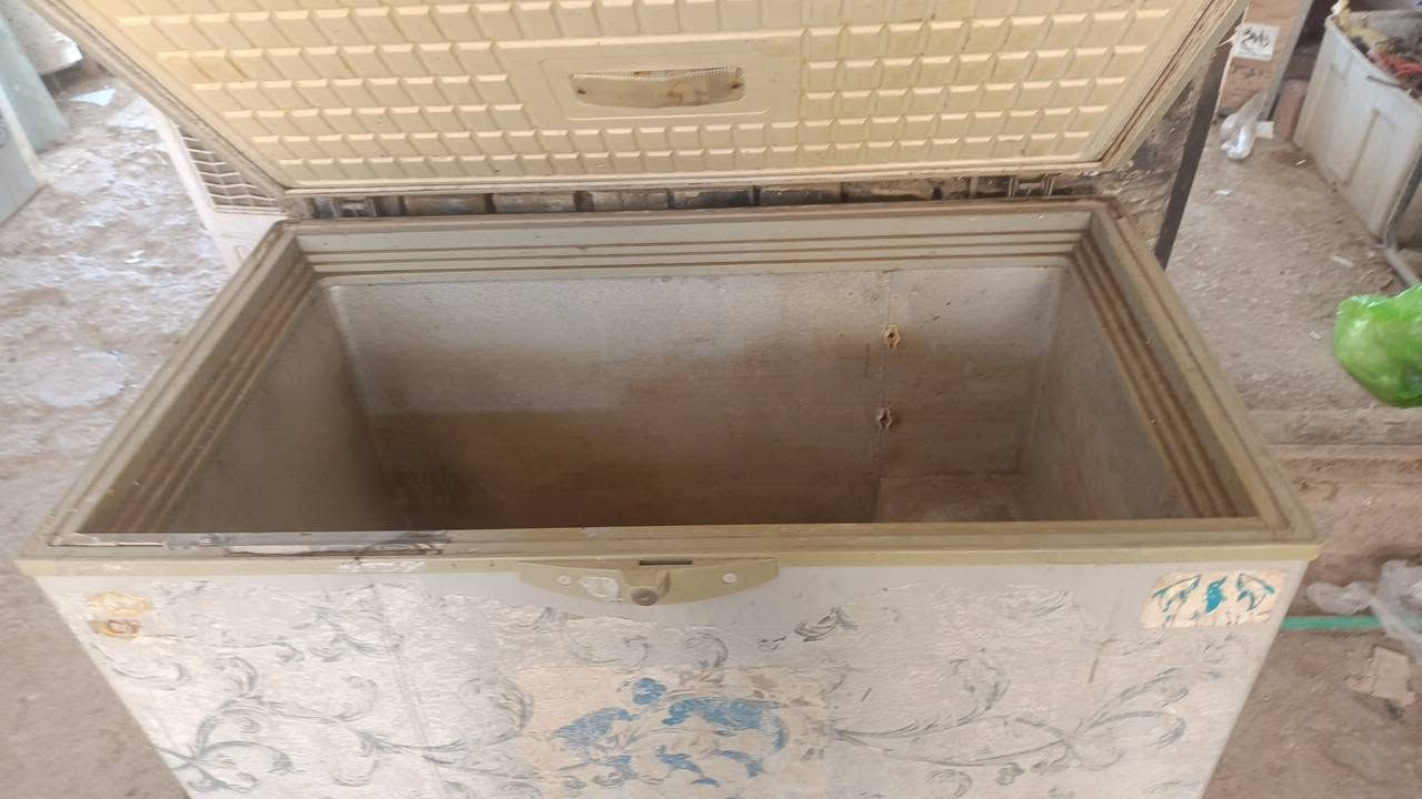 ياالله طباخ عينين مال عمل وگشر مجمده للبيع اي استفسار هاذه رقمي ***********
