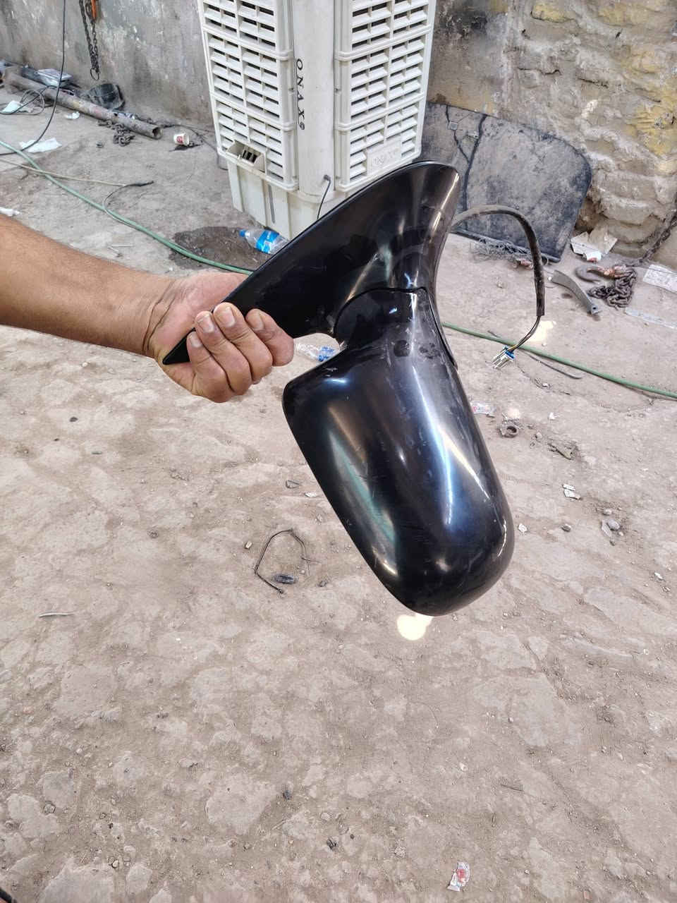 السلام عليكم مرايه جانبيه مال بلاندر شوفر ليت للبيع صفحت الصدر مكاني بابل للاستفسار ***********
