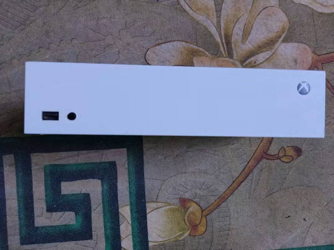 🔥 Xbox Series S للبيع 🎮
💾 سعة التخزين: 512GB SSD
🎮 الجهاز نظيف ويعمل بشكل ممتاز
⚠️ ملاحظة: زر واحد بالجوستك لا يعمل

💰 السعر: 325  ألف قفل 
📍 بغداد – مدينة الصدر
📞 ***********

للمهتمين مراسلة واتساب أو اتصال 📲
