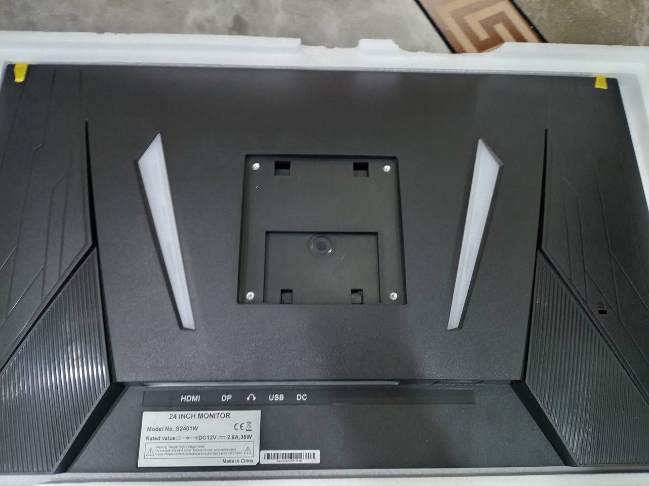 شاشة قيمنق PATRIOT 24 بوصة (180Hz) جديدة بالكرتونة
للبيع شاشة ألعاب PATRIOT نظيفة جداً وبكامل أغراضها وكارتونها.
​المواصفات:
​الحجم: 24 بوصة
​نوع الشاشة: Fast IPS (ألوان ممتازة وزوايا رؤية واضحة)
​معدل التحديث: 180Hz (سلاسة عالية بالألعاب)
​زمن الاستجابة: 0.5ms
​الدقة: Full HD
​المنافذ: HDMI / DisplayPort (DP) / Audio / USB
​تدعم تقنيات G-Sync و FreeSync لمنع التقطيع.
​الملحقات: الكارتون مع الفلين الأصلي، الستاند، وجميع الملحقات
السعر ١٤٥الف وتخفيض لشراي 
المكان السماوه
التوصيل مجاني لكل محافظات العراق 
الرقم 
***********
