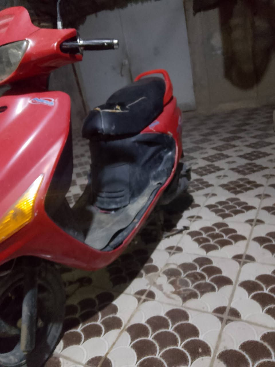 لسلام عليكم دراجه فراشه للبيع مكفوله كلشي شغال بيه السعر 350 وبيه مجال للشرايه رقم *********** متواجد فقط واتساب
