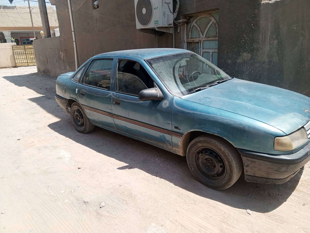 اوبل فكترة موديل 92 مكينة حجم 1600 رقمها كربلاء دولي جاهزة ب22 مكاني بابل الكفل اتصال ***********

