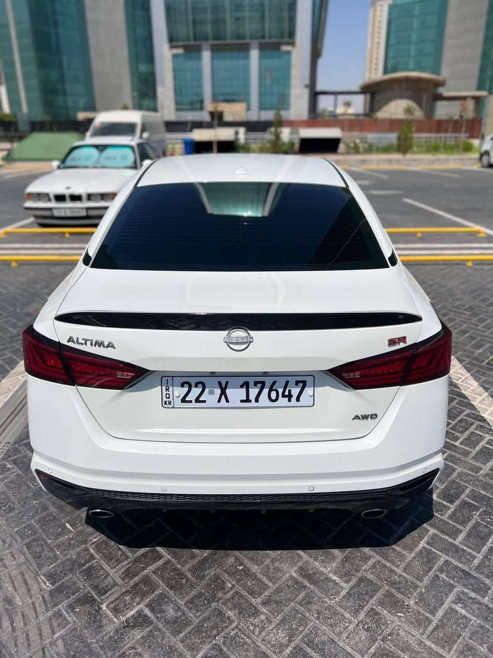 Nissan Altima 2024 AWDفوول ماسەفات شاشە گەورە کوشین هیتەر سوکان هیتەر تەقەو رەقەی بەشەرت پێش کەپس رسمی دەعمەکەم دانایە 
*********** 
رەقەم شانسی : 1N4BL4CW1RN320859 أربيل, العراق
