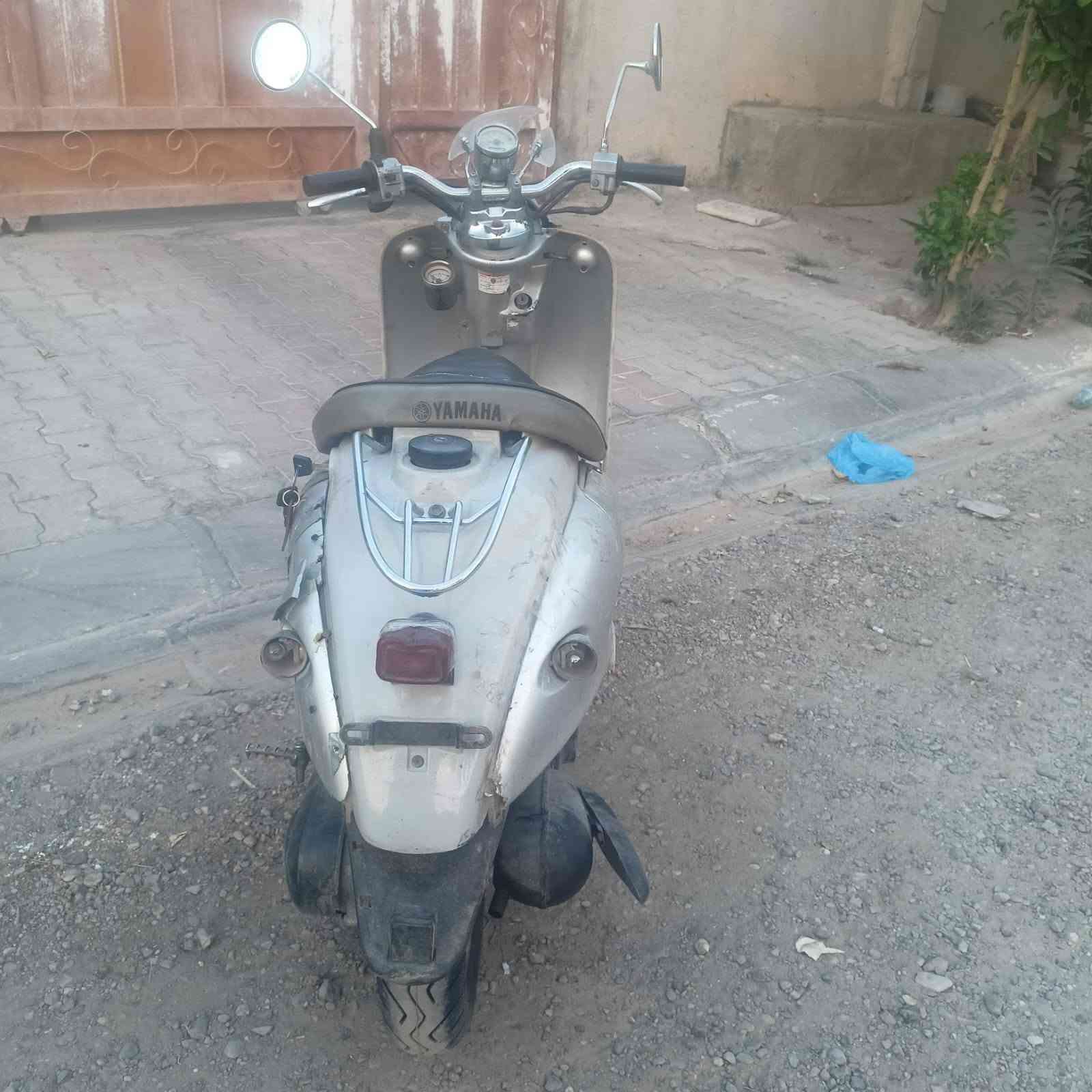 دراجه عبدلحليم محرك نظيف كابريتر بيلادي سعرا 280 كفرات نضيف
***********
