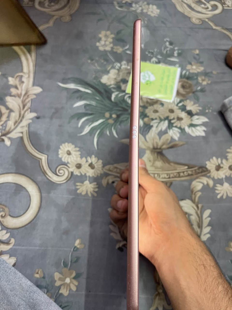ايباد 7 • نضيف • بطارية ٧٤٪