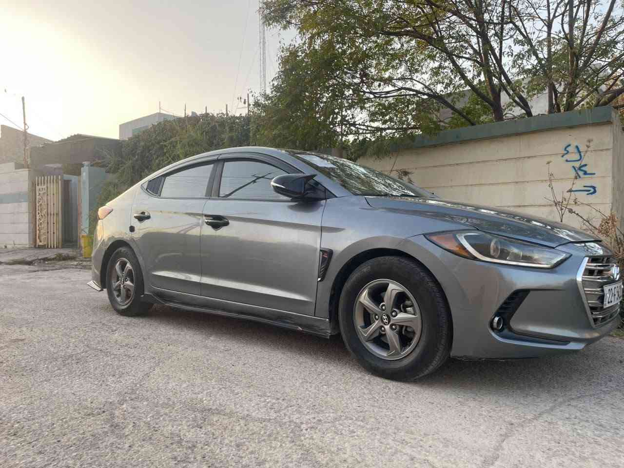 🚗 للبيع سيارة موديل 2017
🔹 المكينة مبدلة
🔹 بيها قطعتين تبديل
🔹 بيها قطعتين رش
🔹 بيها جمالية بسيطة
🔹 بيها طگّة بالجام اليسار
🔹 التبريد عاطل، يحتاج تصليح كمبريسر
🔹 السيارة جاهزة، وما تحتاج صرف غير التبريد
📞 للاتصال: ***********
💬 واتساب: ***********
📱 آسيا: ***********
