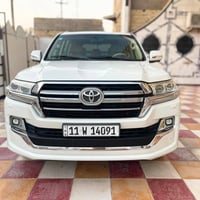 لاندكروز • ٢٠١٧ • ٨ سلندر