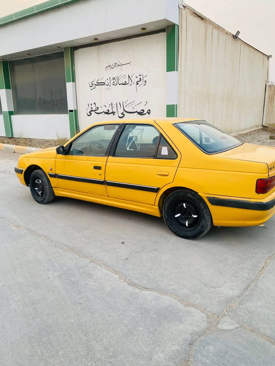 سلام عليكم سياره بيجو بارص مديل 15  مكينه كير كفاله تخم تاير حداد جديد سيارة مكفول من ضربه تبديل صبق كهرباء كله شقل تبريد ثلج ❄️ سنويه جديد الحد 29 تحويل مباشر سعره 25مكان البصره *********** شراي نتصال ويدلل

