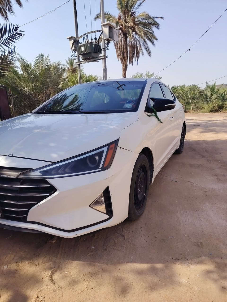 سلام عليكم
الالنترا موديل 20 
وارد امريكي  .. رقم ذي قار. سنويه ل27
مكينه 2000 دوووش
 ضربتها جاملغين + نص تكمه من امريكا 

نقصها تبريد ( كمبريسر) 
اخواني مكلف بالنشر. هذا رقم صاحبهه

***********
