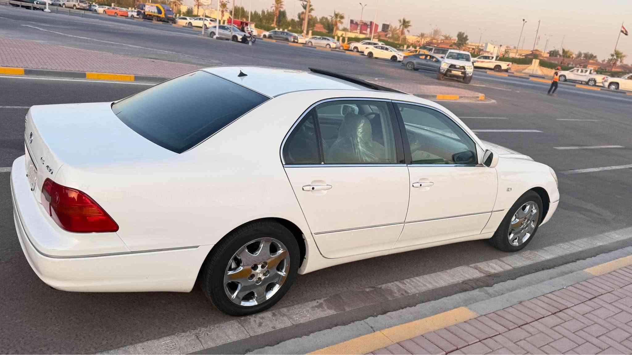 لكزز 2002 
LS430 اصل خليجي فول مواصفات  1/1 كفاله ضربه والصبغ وكافه الاصواليات سياره جديده معنى الكلمه رقم بصره تحويل ثاني يوم  سياره تحفه مكينه توني شاده زيرو 8V/4000 حداده نافضه من طول لطول تبريد ثلج تخم تاير ويل كب كروم داخل بيجي جلد جلد فتحه ثلاجه تبريد تدفى بالكشنات 6 بصمات بيبان شفط شاشه كامره مثبت سرعه ستيرن كهربائي تحكمات فول الاخير وسياره ناعمه وتخبل بالعافيه ع الياخذها عنواني البصره *********** سعرها$110 البصرة, العراق
