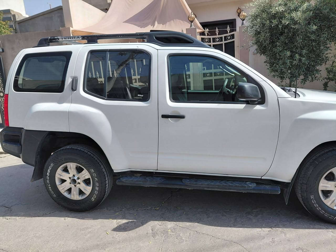 نيسان اكسترا موديل ٢٠٠٦ 
سنوية باسمي
موجود بطاقة بنزين
جاملغ معجون بس
سعر: ٩٥ بيها مجال
رقم:***********
