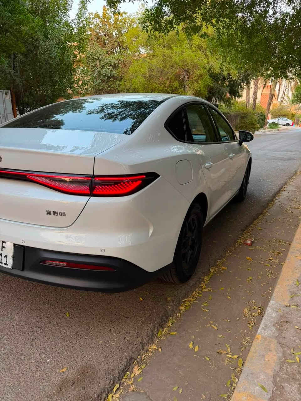 BYD سيل فايف

ماشيه 8 الف الكلي سياره ع وضع الشركة 

مكفوله كفاله عامله 

معروفه مواصفات سيل 5 

استفسار اتصال ***********
