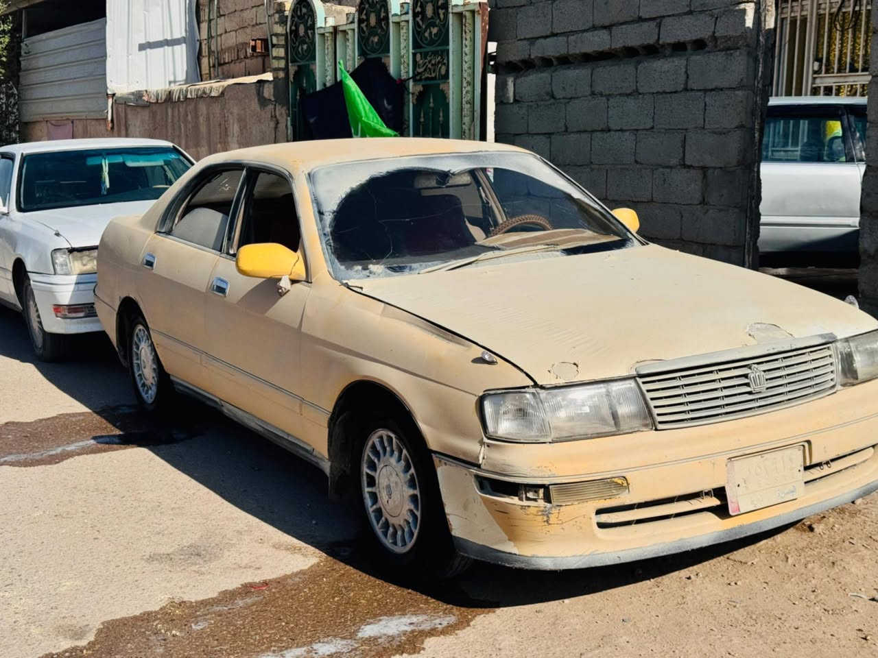 السلام عليكم بطه منفصل موديل 2000 للبيع ولمراوس حسب القناعه مكينه ففتي مكينه وكير خير من الله سياره جاهزه سعر 20 وبيه مجال مكاني شطره مكلف بلنشر ***********
