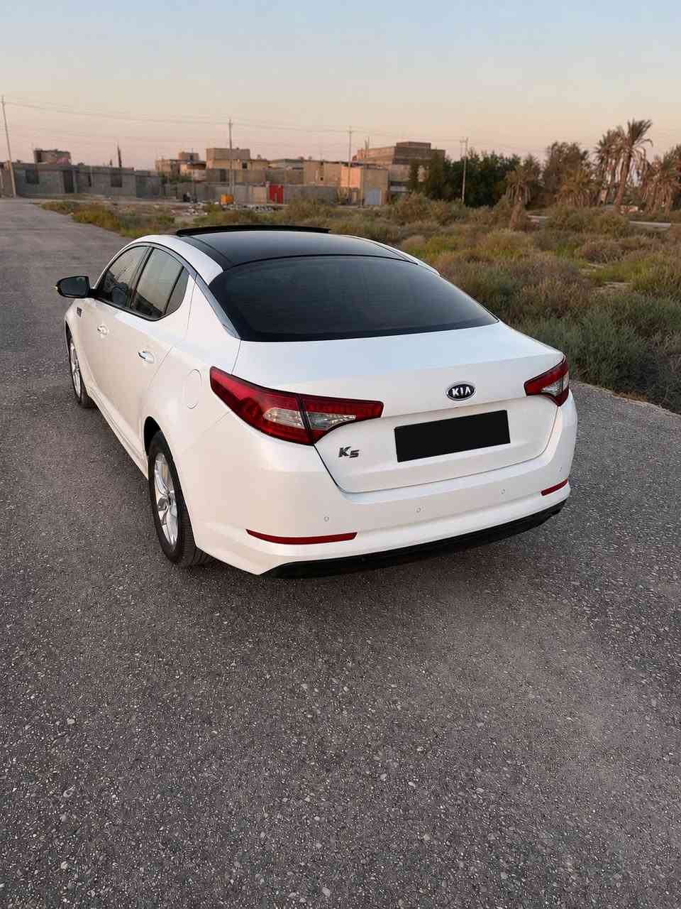 سلام عليكم للبيع KlA  /K5 دخول جديد كصه جنطه ادوات ادوات محرك 2000 دوش (بانزين بانزين) فوووول مواصفات 1/1 لل اخير لون ابيض صدفي جاهزه كير محرك حداده تبريد ثلج ❄️ على وضع الشركه  جاهزه واحلى من الصور 
بنراما فتحتين
شاشه 
حساسات خلفيه اماميه 
كشنات جلد /تدفئه 
نضام ECO  
كامره خلفيه 
اشاير بل مري 
#متومه ارقام وسنويه الدولي #العنوان البصره #السعر 55 وبيها مجال ***********
