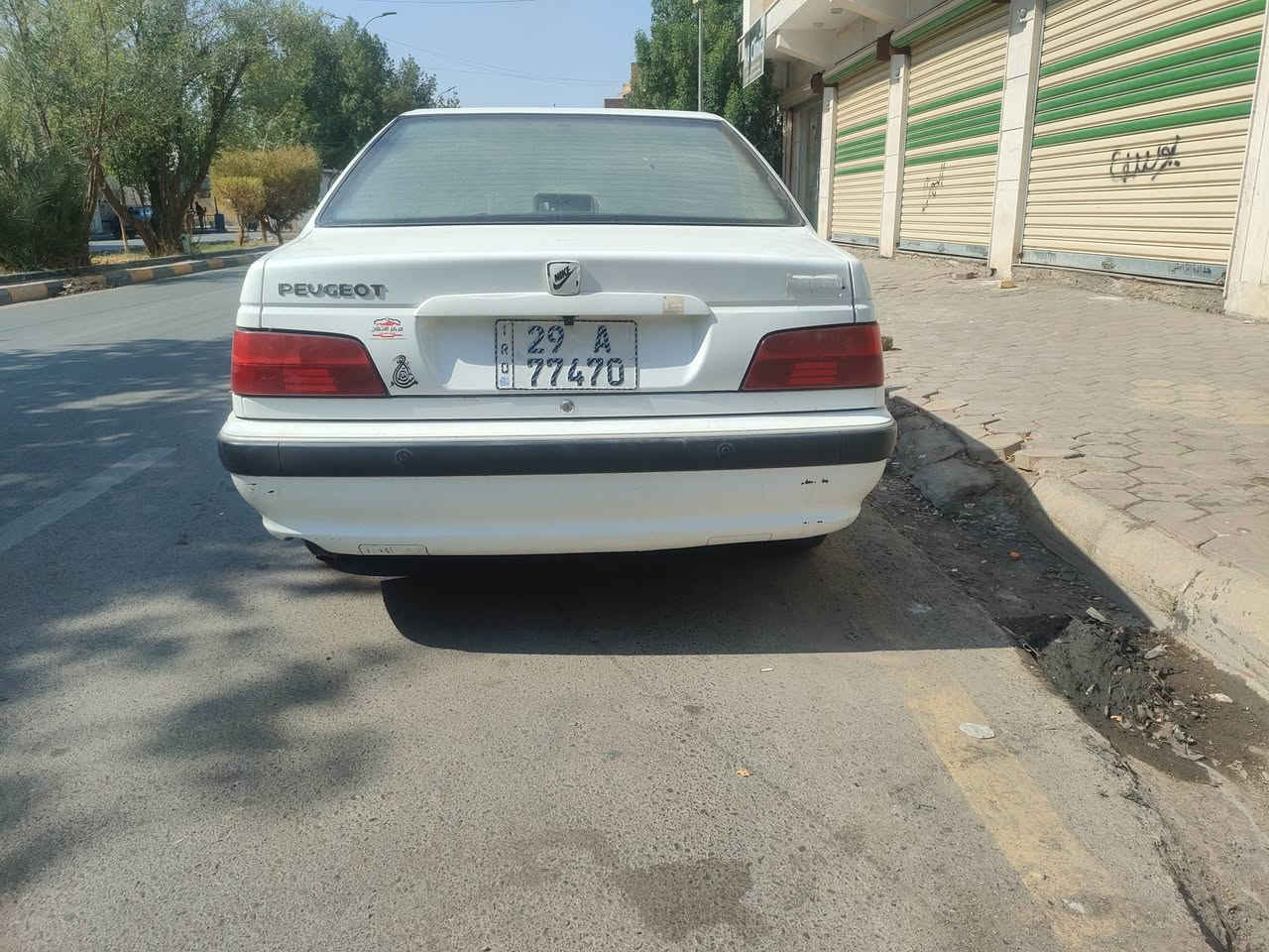 للبيع بيجو بارص موديل 2021 
بيها فقط شبرين صبغ بالباب الخلفي ومبدل كازكيت والحدادية تعبانه
السيارة جاهزه تايرات وباتري وكلج وقايش ودينمو كله جديد
السعر : 60 ورقة
العنوان : الكوت
للاستفسار : ***********
