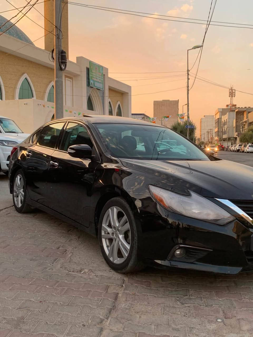 کـــــــوردی 
تەنها فرۆشتن 
کــــۆد / ٤٤٣ 
نیسان ئەڵتیما 
ئەمریکی ۲۰۱۷ 
م / SV .plus 
سلایت ، کشن گەرم 
مەکینە کەپس V4 
ڕۆیشتن / ١٢٧،۰۰۰ هەزار کم 
ڕەقەم و سەنەوی کۆن ۲۰۲٤ 
۳ پارچەی پێشی سبوغە 
جەمپی پێشی هەیـــــــە 
ئێڕباگ سوکان شان 

نــــــــرخ / ١٠٨ $ 
ناونیشان / هـــــەولێر 
مۆبایل /***********   

عربي ، فقط بیع نقدي 
نیسان التیما 
وارد آمریكي 
مودیل / ۲۰۱۷ 
م / SV.plus 
فتحــــــة ، كشن تدفئة 
محرك كبس / V4 
رقم و سنوية قدیم 
ماشي / ۱۲۷    الف كم 
۳ قطع امامي سبغ 
شوية دواخل بجم 
ایرباك ستیرن و بردة طاك 

سعر / ۱۰۸ $ 
عنوان اربیل 
واتس اب /*********** أربيل, العراق
