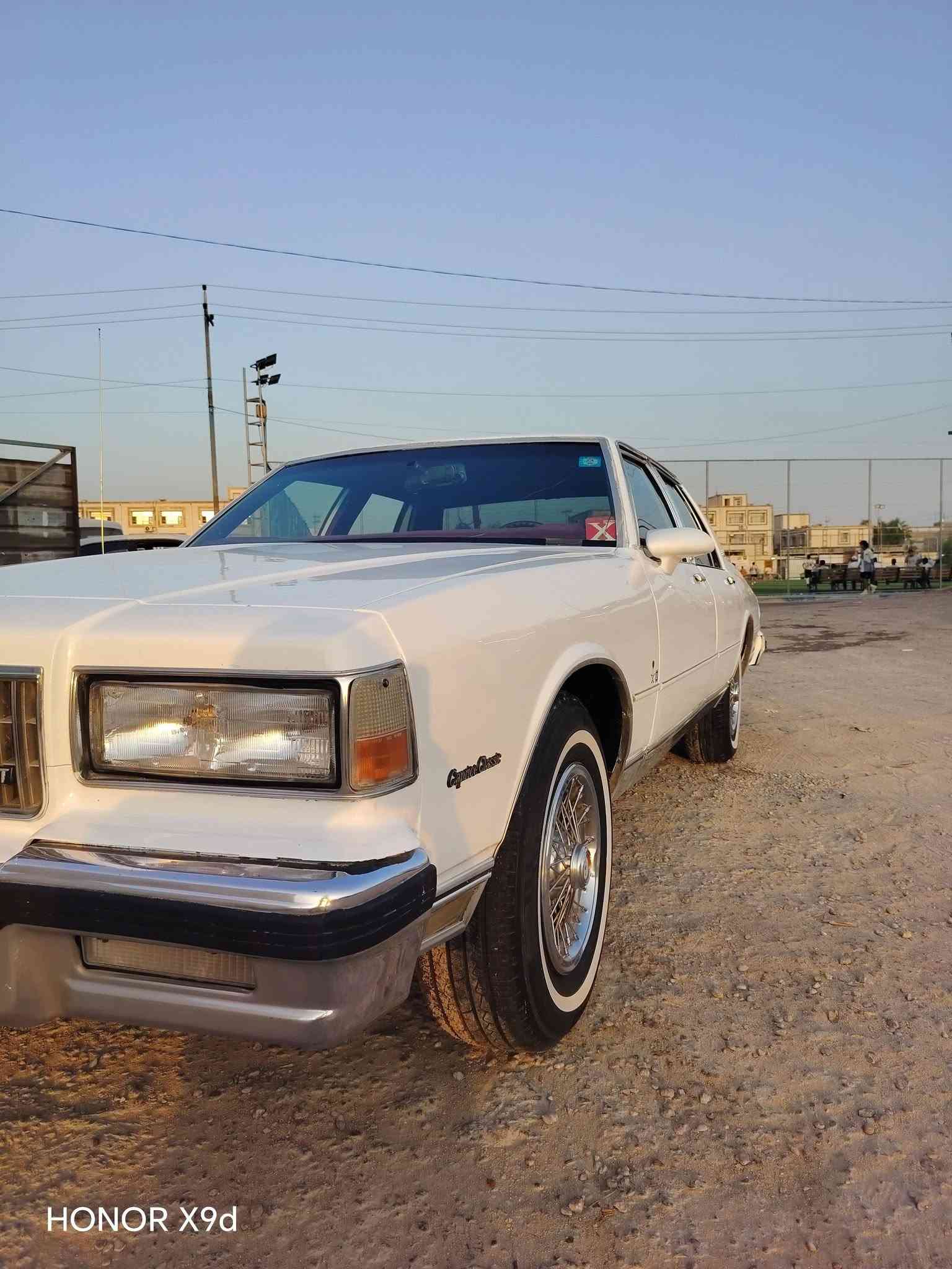 سلام عليكم كابرس لبيع موديل 1989 ،مكينه 305وگير 700 ، رقم كربله انگليزي بسمي سنويه 2029  مكان البصره زبير سعر 60 وبيه مجال رقم ***********

نص مكتوب في الصور:
- HONOR X9d
