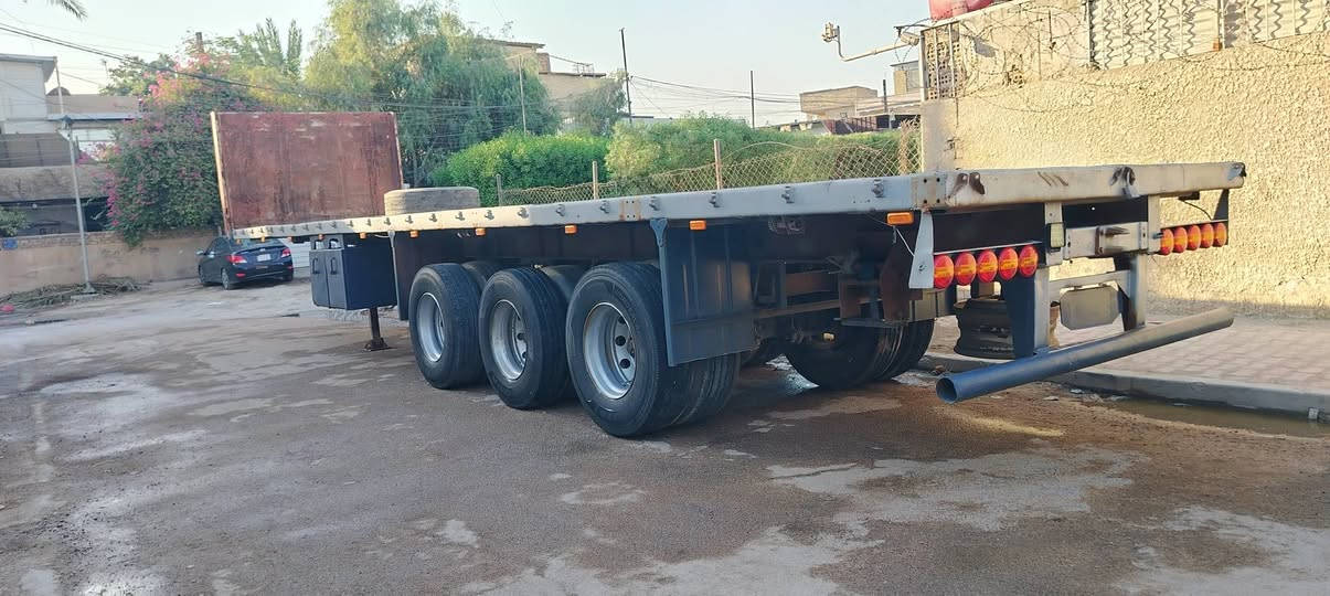 السلام عليكم للبيع طول 12 ونص وزن.وره  راس التك 15 طن دناكير 14 مربع كهربائيات تانكي مي مطبخ ثلاجه
جاهزه للعمل السعر 60 وبيها مجال بسيط جدا حك الجيه للأستفسار ***********
