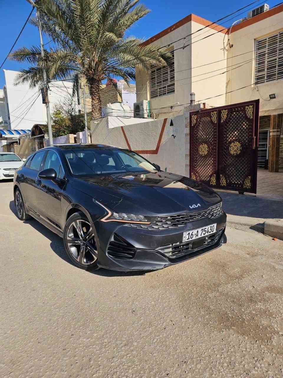 ‏-
‏
‏2022  KIA K5, EX 
‏
‏•الرقم: قادسيه معوقين (بشرط وكاله ) 
‏
‏
‏ضرر قطعة وحده جاملغ امامي تبديل بدون دواخل او شواصي 
‏
‏•المواصفات :
‏
‏▪️السيارة: #كيا K5 EX 
‏
‏▪️الموديل: 2022
‏
‏المحرك: 1.6L توربو (اربعة سلندر)
‏
‏▪️العداد: 83 الف كم 
‏
‏▪️حجم الويل: ويل كب حجم 19 
‏
‏▪️لايتات زينون اربع عدسات مع حاجب LED مع اشارة LED
‏
‏▪️بصمات عدد 2 للأبواب مع بصمة تشغيل وتشغيل عن بعد
‏
‏▪️قمارة بانوراما
‏
‏▪️نظام 5 كامرات
‏
‏▪️رادار امامي مانع تصادم
‏
‏▪️حساس امامي
‏
‏▪️حساس خلفي
‏
‏▪️رادار جانبي (نقاط عمياء) بالمرايا الجانبية
‏
‏▪️شاحن لاسلكي
‏
‏▪️اشاير بالمرايا الجانبية
‏
‏▪️مرايا شفط
‏
‏▪️مرايا قلاب
‏
‏▪️كامرة خلفية دوارة اصل مع الستيرن
‏
‏▪️شاشة الدشبول حجم كبير للتحكم بأيعازات السيارة
‏
‏▪️كشنات السيارة جلد lبيض
‏
‏▪️گشن ذاكرة (خزن ميموري) لكرسي السائق
‏
‏▪️تحكم فول كهرباء لكرسي السائق والراكب
‏
‏▪️تدفئة وتبريد للگشنات الأمامية
‏
‏▪️تبريد قطعتين امامي وخلفي
‏
‏▪️خمسة وضعيات للقيادة
‏
‏▪️تشغيل عن بعد
‏
‏▪️سستم صوت BOSE بواقع 12 سماعة في المركبة
‏
‏▪️سايد بريك دگمة
‏
‏▪️تحكم ستيرن جهتين بلوتوث وحاكية وكروس سرعة وتحكم صوت 
‏
‏▪️نظام ABS مانع انزلاق
‏•سياره جاهزه من مكينه وكير وحداديه تبريد بنسبه ١٠٠٪
‏
‏▪️السيارة فئة EX فول اعلى فئه 
‏
‏السعر  ...155.. ورقة 
‏
‏للاستفسار :-
‏
‏
‏
‏واتساب متوفر او الاتصال عالرقم 
‏***********
‏الديوانية _مركز اامدينه
‏
‏
‏
